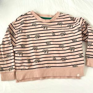 Cute cropped style sweatshirt